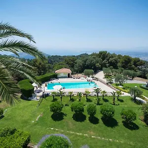 https://domaine-du-mont-leuze-villefranche-sur-mer.fr-provencehotel.com